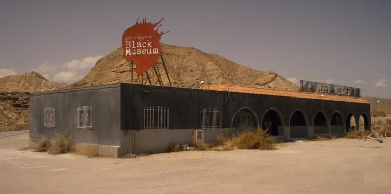black museum, Nish, désert